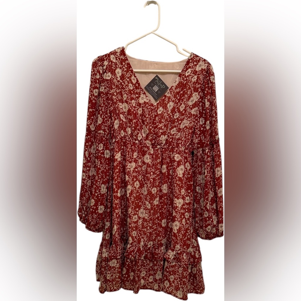 Cream and rust fully lined Floral Long Sleeve Dress great for the fall